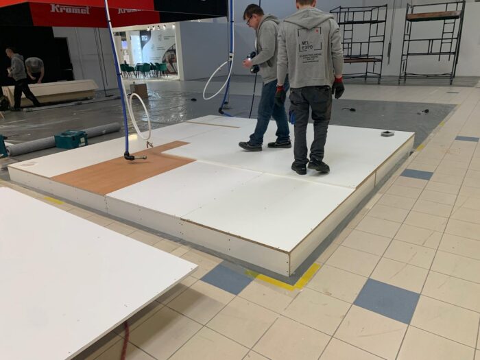 Kasetony, banery, montaże folii galeria - obrazek 10